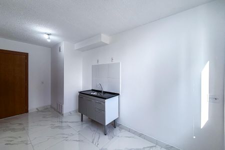 Sala de kitnet/studio para alugar com 1 quarto, 25m² em Belenzinho, São Paulo