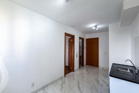 Sala de kitnet/studio para alugar com 1 quarto, 25m² em Belenzinho, São Paulo