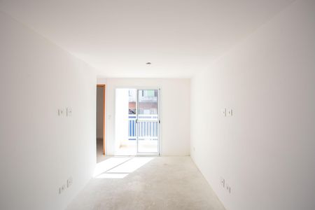 Sala de apartamento à venda com 2 quartos, 51m² em Vila Maria Leonor, Diadema