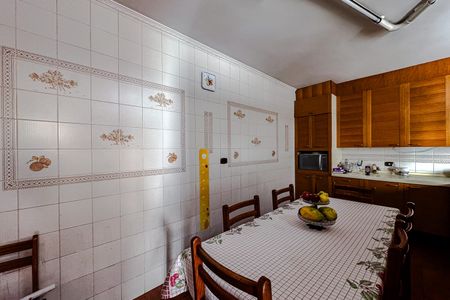 Casa para alugar com 235m², 3 quartos e 6 vagas Casa para alugar com 235m², 3 quartos e 6 vagasCozinha