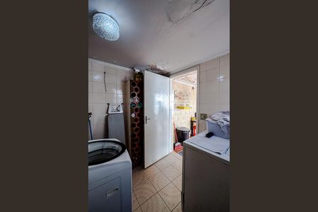 Casa para alugar com 235m², 3 quartos e 6 vagas Casa para alugar com 235m², 3 quartos e 6 vagasÁrea de Serviço