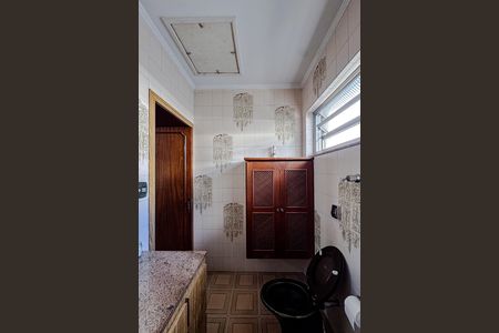 Casa para alugar com 235m², 3 quartos e 6 vagas Casa para alugar com 235m², 3 quartos e 6 vagasBanheiro da Suíte