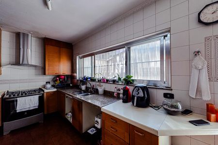 Casa para alugar com 235m², 3 quartos e 6 vagas Casa para alugar com 235m², 3 quartos e 6 vagasCozinha