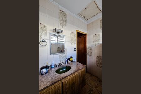Casa para alugar com 235m², 3 quartos e 6 vagas Casa para alugar com 235m², 3 quartos e 6 vagasBanheiro da Suíte