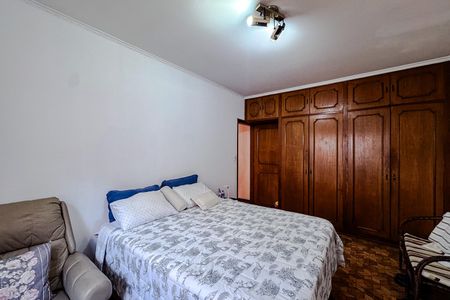 Casa para alugar com 235m², 3 quartos e 6 vagas Casa para alugar com 235m², 3 quartos e 6 vagasQuarto 2