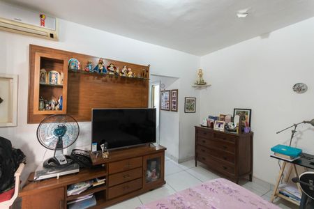 Casa à venda com 118m², 2 quartos e 1 vagaSuíte