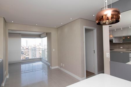 Apartamento à venda com 67m², 2 quartos e 1 vagaSala