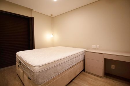Apartamento para alugar com 72m², 2 quartos e 1 vaga