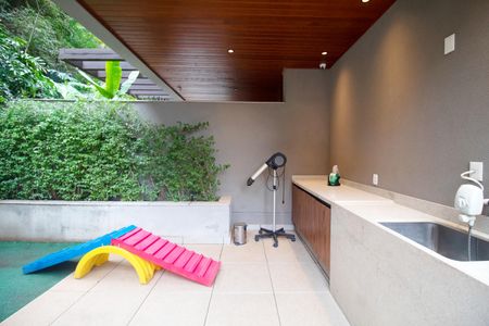 Apartamento para alugar com 72m², 2 quartos e 1 vaga