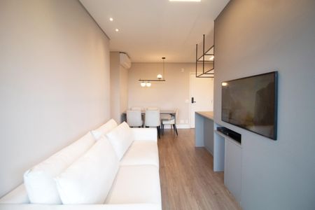 Apartamento para alugar com 72m², 2 quartos e 1 vaga