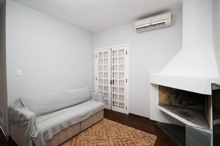 Casa de condomínio para alugar com 648m², 5 quartos e 6 vagas Casa de condomínio para alugar com 648m², 5 quartos e 6 vagasSala Suíte 1