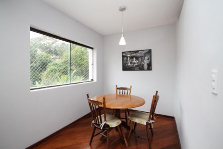 Casa de condomínio para alugar com 648m², 5 quartos e 6 vagas Casa de condomínio para alugar com 648m², 5 quartos e 6 vagasSala 2