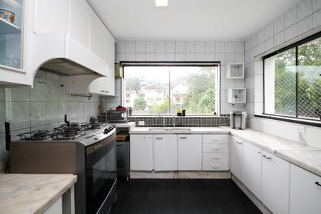 Casa de condomínio para alugar com 648m², 5 quartos e 6 vagas Casa de condomínio para alugar com 648m², 5 quartos e 6 vagasCozinha