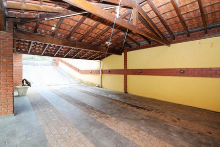 Casa de condomínio para alugar com 648m², 5 quartos e 6 vagas Casa de condomínio para alugar com 648m², 5 quartos e 6 vagasGaragem
