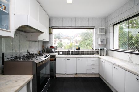 Casa de condomínio para alugar com 648m², 5 quartos e 6 vagas Casa de condomínio para alugar com 648m², 5 quartos e 6 vagasCozinha