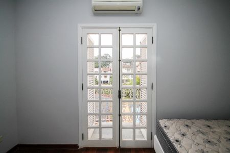 Casa de condomínio para alugar com 648m², 5 quartos e 6 vagas Casa de condomínio para alugar com 648m², 5 quartos e 6 vagasVaranda Suíte 2