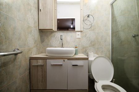Casa de condomínio para alugar com 648m², 5 quartos e 6 vagas Casa de condomínio para alugar com 648m², 5 quartos e 6 vagasBanheiro Suíte 4