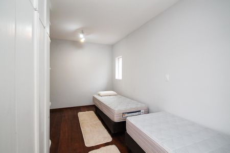Casa de condomínio para alugar com 648m², 5 quartos e 6 vagas Casa de condomínio para alugar com 648m², 5 quartos e 6 vagasSuíte 3