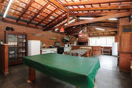 Casa de condomínio para alugar com 648m², 5 quartos e 6 vagas Casa de condomínio para alugar com 648m², 5 quartos e 6 vagasÁrea de Churrasqueira