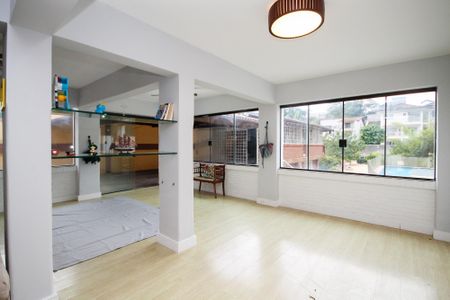 Casa de condomínio para alugar com 648m², 5 quartos e 6 vagas Casa de condomínio para alugar com 648m², 5 quartos e 6 vagasSala 4