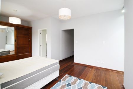 Casa de condomínio para alugar com 648m², 5 quartos e 6 vagas Casa de condomínio para alugar com 648m², 5 quartos e 6 vagasSuíte 1