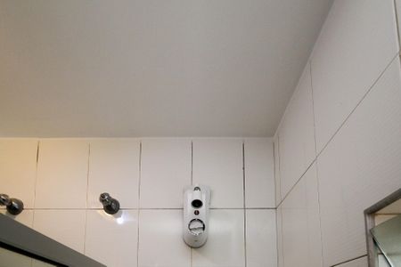 Casa de condomínio para alugar com 648m², 5 quartos e 6 vagas Casa de condomínio para alugar com 648m², 5 quartos e 6 vagasBanheiro Suíte 2