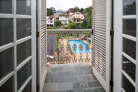 Casa de condomínio para alugar com 648m², 5 quartos e 6 vagas Casa de condomínio para alugar com 648m², 5 quartos e 6 vagasVaranda Suíte 2