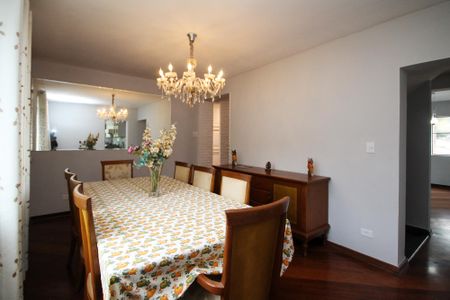 Casa de condomínio para alugar com 648m², 5 quartos e 6 vagas Casa de condomínio para alugar com 648m², 5 quartos e 6 vagasSala 3