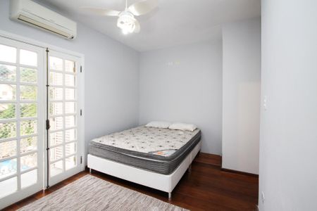Casa de condomínio para alugar com 648m², 5 quartos e 6 vagas Casa de condomínio para alugar com 648m², 5 quartos e 6 vagasSuíte 2