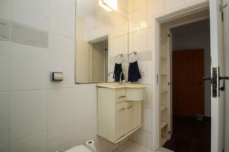 Casa de condomínio para alugar com 648m², 5 quartos e 6 vagas Casa de condomínio para alugar com 648m², 5 quartos e 6 vagasBanheiro Suíte 3