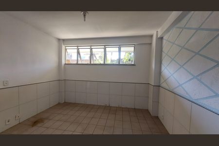 Sala de apartamento para alugar com 1 quarto, 44m² em Califórnia, Nova Iguaçu