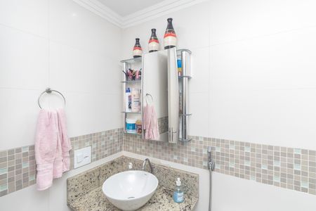 Apartamento à venda com 63m², 3 quartos e 1 vagaBanheiro da Suíte 1