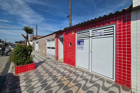 Fachada de casa de condomínio para alugar com 1 quarto, 70m² em Parque das Americas, Praia Grande