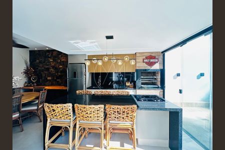 Casa de Condomínio à venda com 3 quartos, 250m² em Santa Cruz, Valinhos