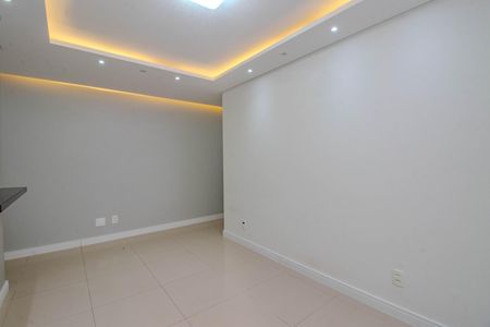 Apartamento para alugar com 78m², 2 quartos e sem vaga Apartamento para alugar com 78m², 2 quartos e sem vagaSala
