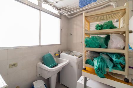 Apartamento à venda com 114m², 2 quartos e sem vaga Apartamento à venda com 114m², 2 quartos e sem vagaÁrea de Serviço