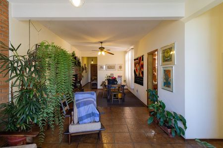 Apartamento à venda com 114m², 2 quartos e sem vaga Apartamento à venda com 114m², 2 quartos e sem vagaSala
