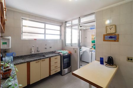 Apartamento à venda com 114m², 2 quartos e sem vaga Apartamento à venda com 114m², 2 quartos e sem vagaCozinha