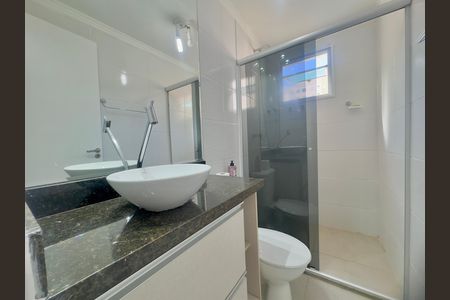 Apartamento para alugar com 44m², 2 quartos e 1 vaga Apartamento para alugar com 44m², 2 quartos e 1 vagaBanheiro