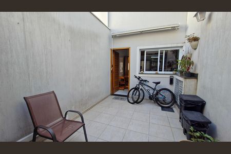 Casa para alugar com 100m², 3 quartos e 2 vagas