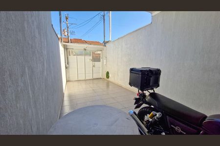 Casa para alugar com 100m², 3 quartos e 2 vagas