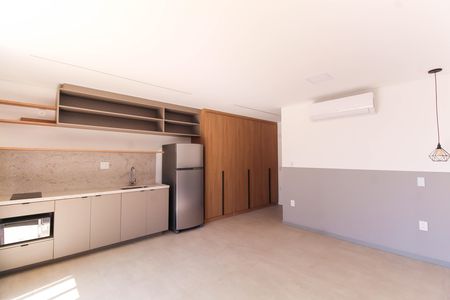 Sala/Quarto de kitnet/studio para alugar com 1 quarto, 43m² em Jardim Analia Franco, São Paulo