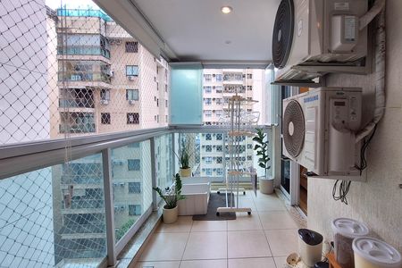 Apartamento para alugar com 100m², 2 quartos e 1 vaga Apartamento para alugar com 100m², 2 quartos e 1 vagaVaranda da Sala