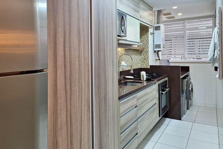 Apartamento para alugar com 100m², 2 quartos e 1 vaga Apartamento para alugar com 100m², 2 quartos e 1 vagaCozinha
