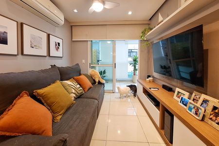 Apartamento para alugar com 100m², 2 quartos e 1 vaga Apartamento para alugar com 100m², 2 quartos e 1 vagaSala