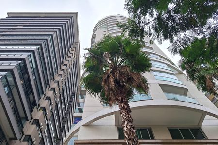 Apartamento para alugar com 100m², 2 quartos e 1 vaga Apartamento para alugar com 100m², 2 quartos e 1 vagaFachada