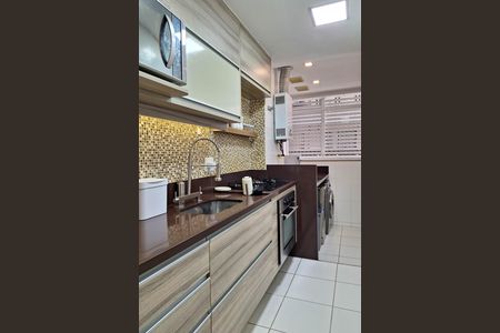 Apartamento para alugar com 100m², 2 quartos e 1 vaga Apartamento para alugar com 100m², 2 quartos e 1 vagaCozinha