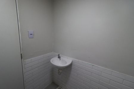 Casa para alugar com 70m², 1 quarto e sem vaga Casa para alugar com 70m², 1 quarto e sem vagaBanheiro da Suíte