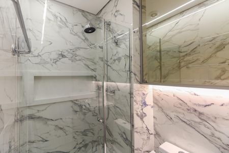 Apartamento à venda com 55m², 2 quartos e 1 vaga Apartamento à venda com 55m², 2 quartos e 1 vagaBanheiro Social