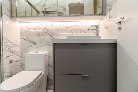Apartamento à venda com 55m², 2 quartos e 1 vaga Apartamento à venda com 55m², 2 quartos e 1 vagaBanheiro Suíte